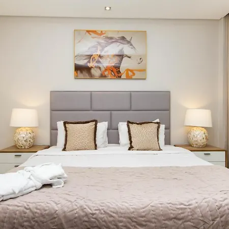Bespoke Holiday Homes - Palm Jumeirah- 2 Bedroom Sea View With Pool & Beach Access, The 8 Dubai Exterior photo