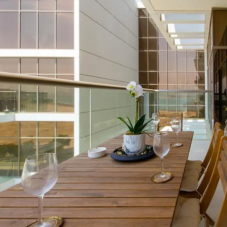 Bespoke Holiday Homes - Palm Jumeirah- 2 Bedroom Sea View With Pool & Beach Access, The 8 Dubai Exterior photo