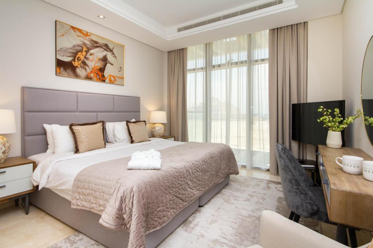 Апартаменты Bespoke Homes - Palm Jumeirah- 2 Bedroom Sea View With Pool & Access, The 8 *