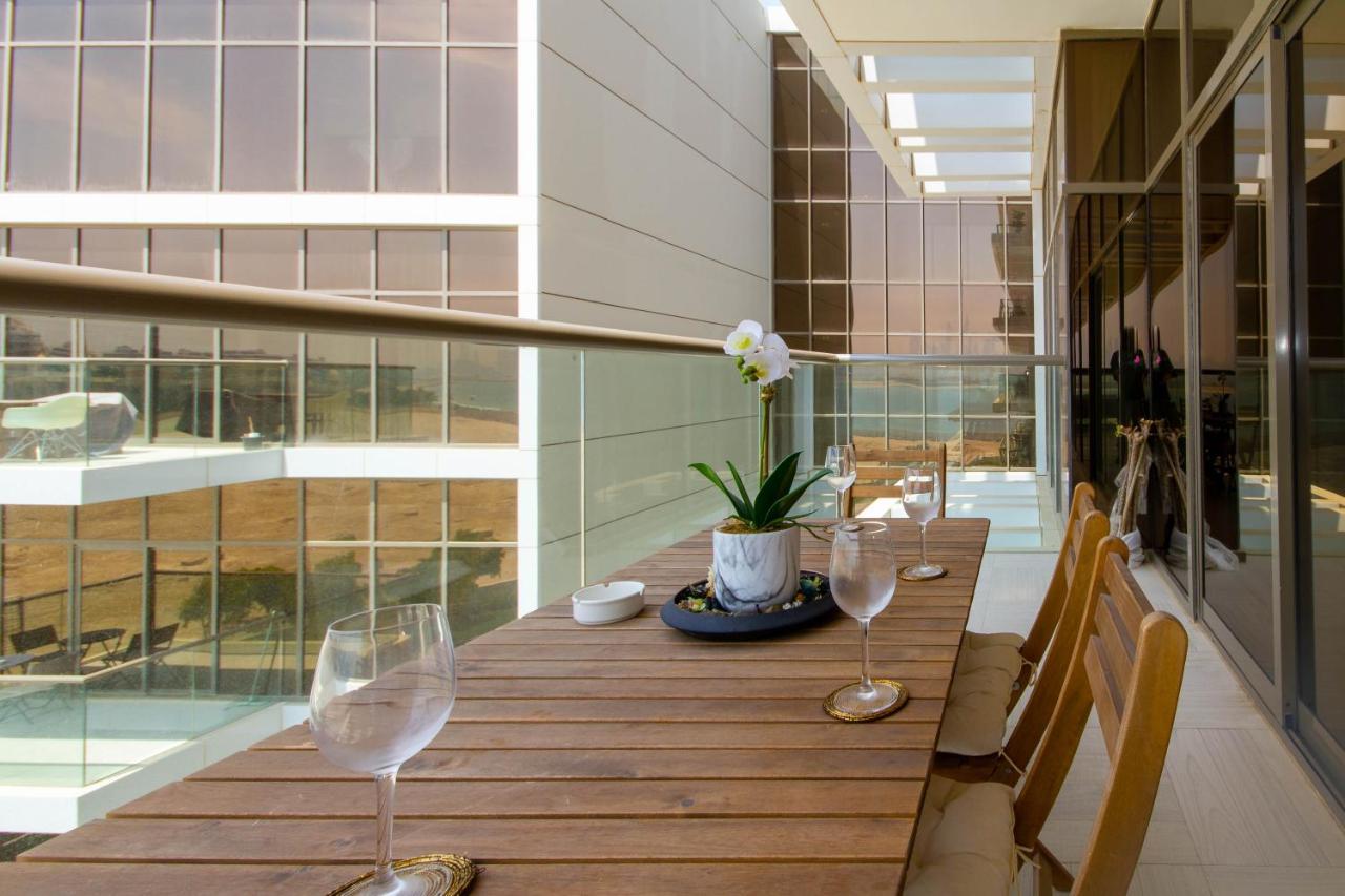 Bespoke Homes - Palm Jumeirah- 2 Bedroom Sea View With Pool & Access, The 8 Апартаменты Дубай