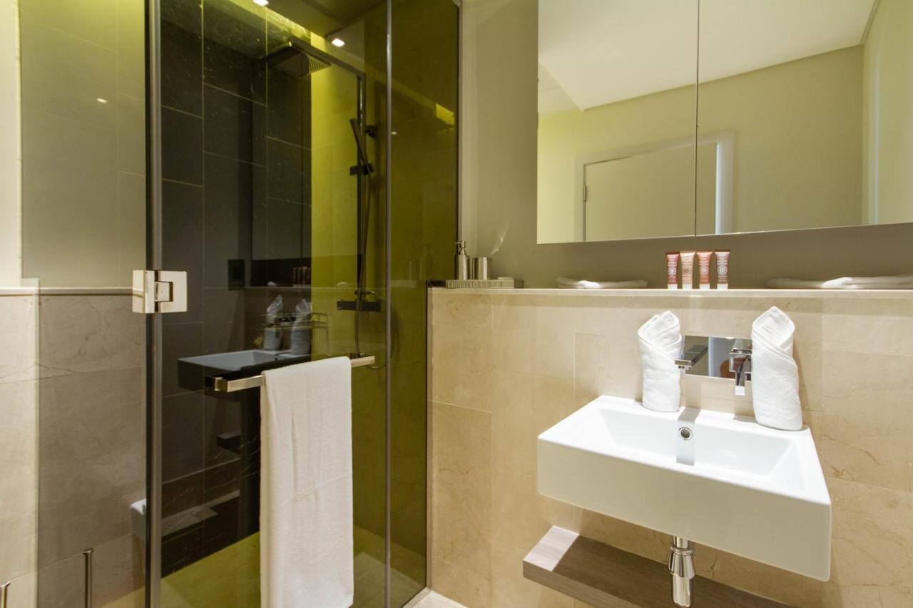 Апартаменты Bespoke Homes - Palm Jumeirah- 2 Bedroom Sea View With Pool & Access, The 8 Дубай