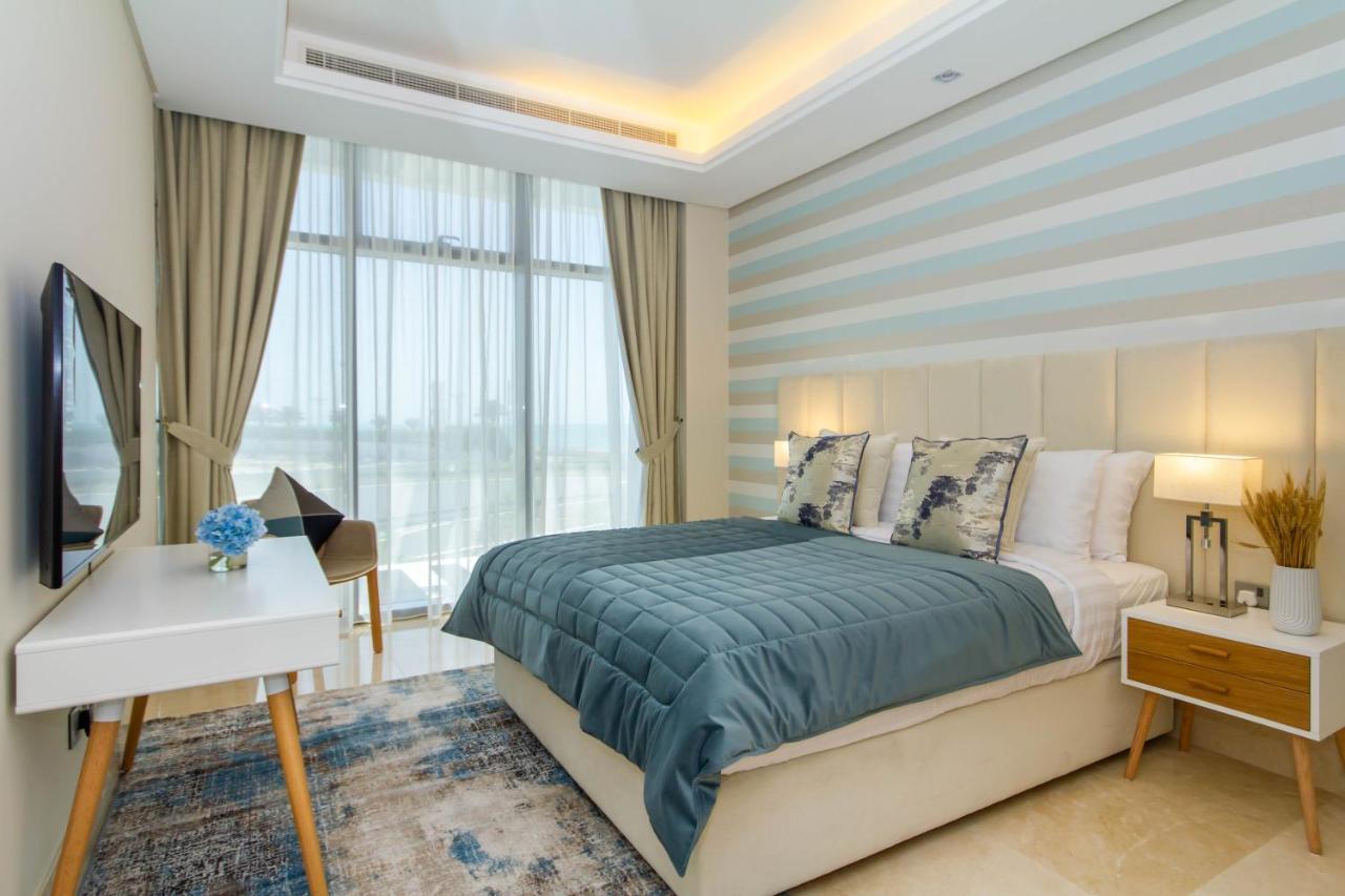 Апартаменты Bespoke Homes - Palm Jumeirah- 2 Bedroom Sea View With Pool & Access, The 8